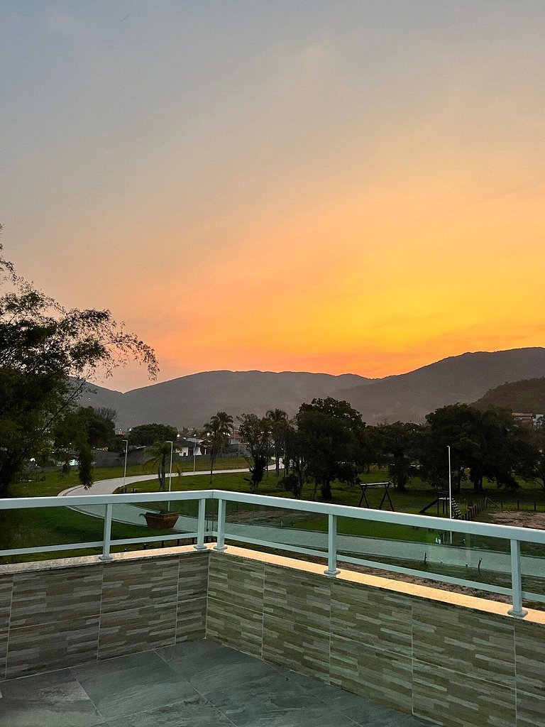 Paraíso! Linda cobertura com vista 360°!