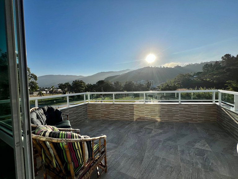Paraíso! Linda cobertura com vista 360°!