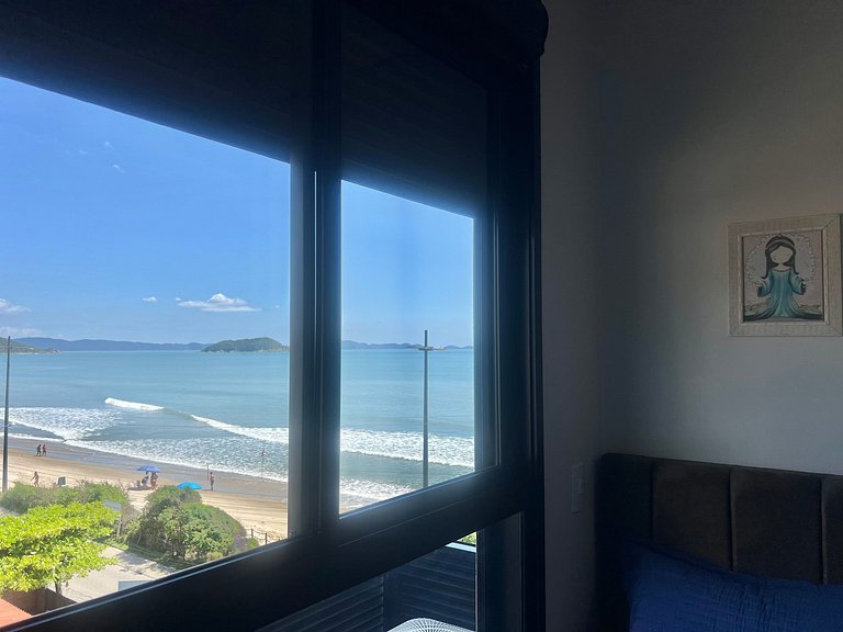 Frente Mar! Apto novo na Praia de Palmas! OO02I