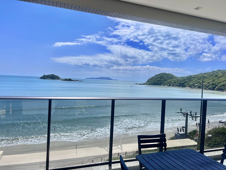 Frente Mar! Apto novo na Praia de Palmas