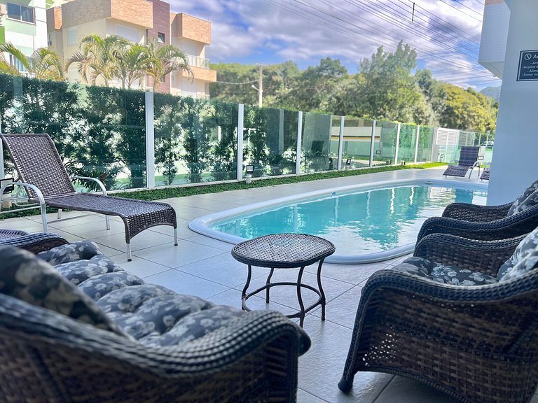 Piscina aquecida! Apto na praia de Palmas! PF01I