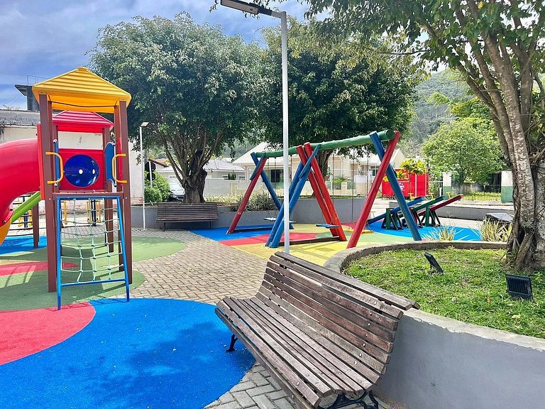 Aconchegante! Casa na praça da Armação PF02I