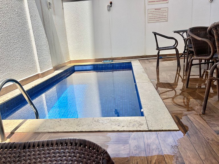 Conforto! Apto com piscina no condomínio! PJ03I