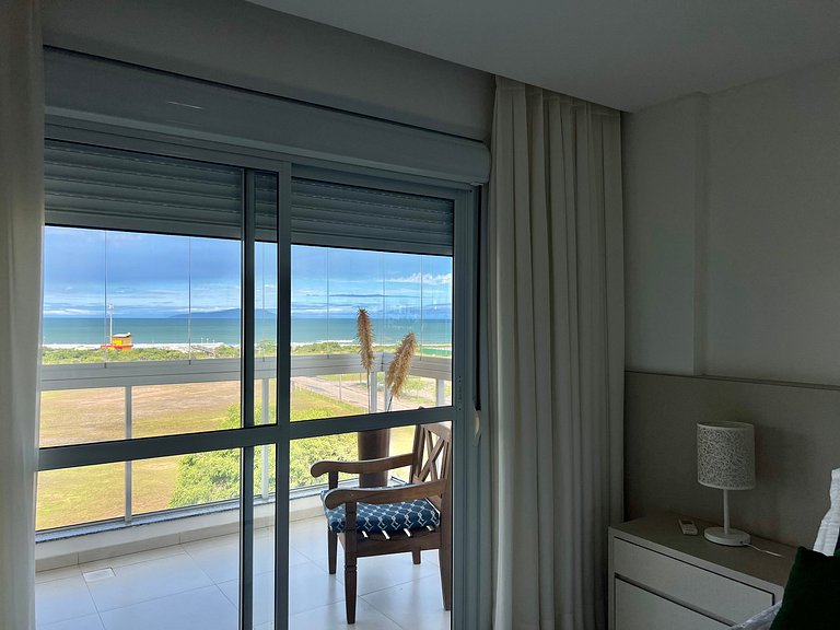 Incrível! Apto vista mar na Praia de Palmas! PF04I