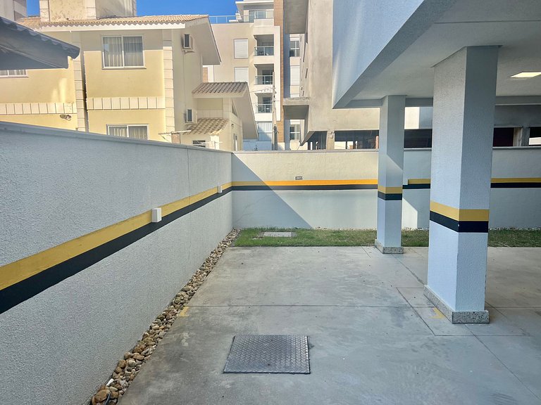 Lindo! Apto com piscina aquecida na Praia de Palmas! YD03I