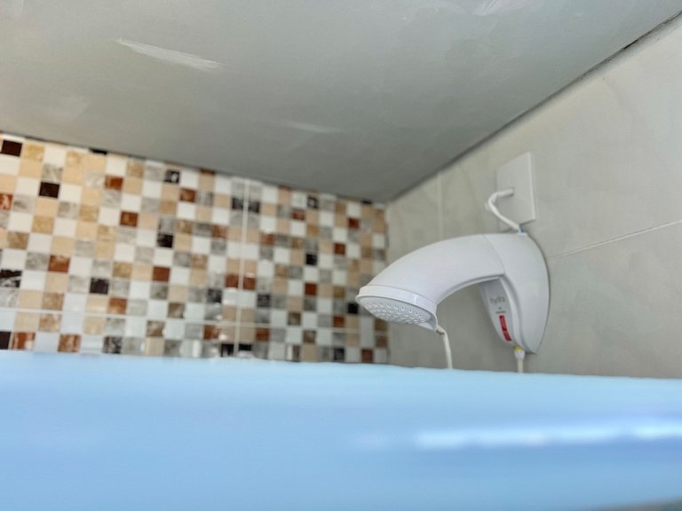 Studio Econômico! Á 250 m. do mar AF01J