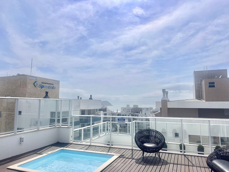 Piscina vista mar! Apto na praia de Palmas - AE02J