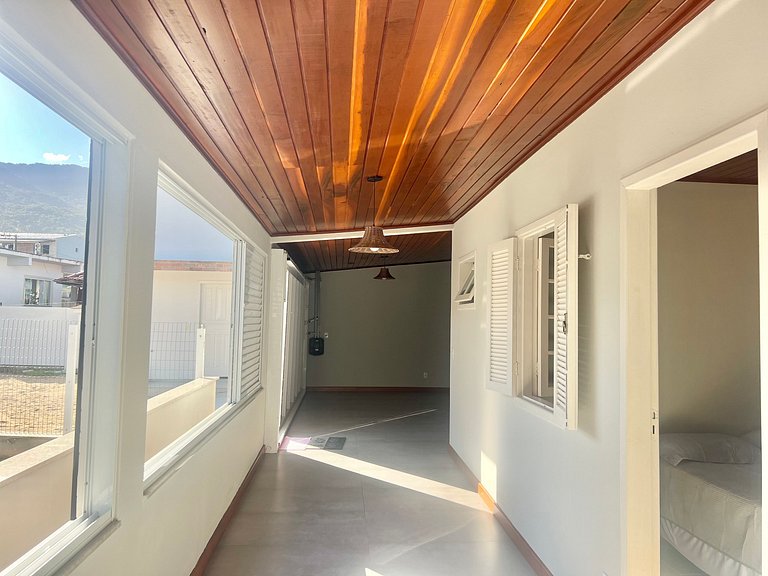 Pé na areia! Casa na Faz. da Armação - ZI03I