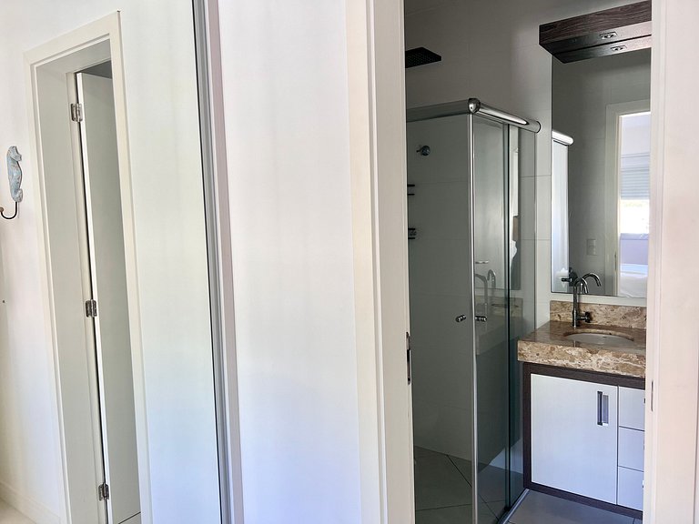 Lindo! Apto com piscina no condomínio - AE03J