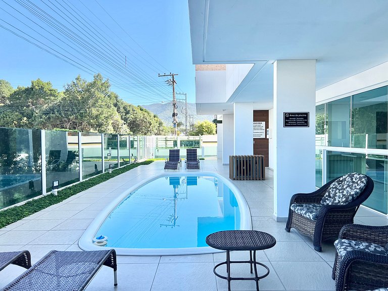 Lindo! Apto com piscina no condomínio - AE03J