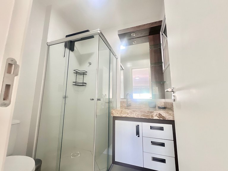 Lindo! Apto com piscina no condomínio - AE03J