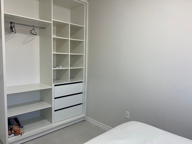 Lindo! Apto na praia de Palmas! AK01J