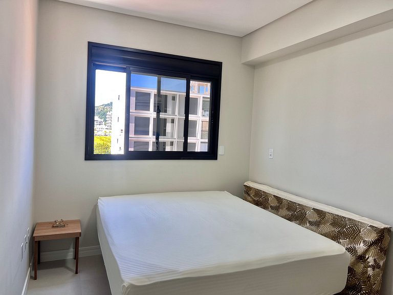 Lindo! Apto na praia de Palmas! AK01J