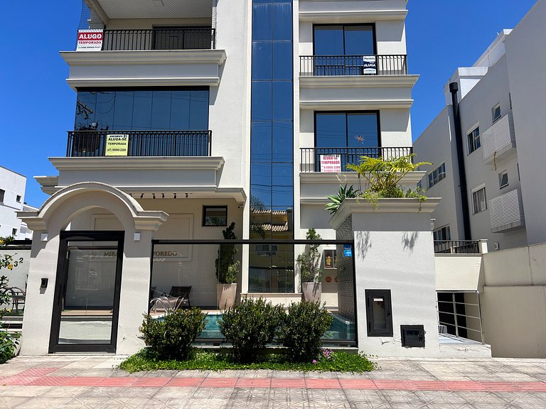 Lindo! Apto na praia de Palmas! AK01J