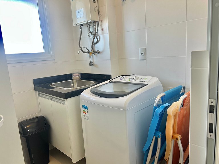 Apto piscina vista mar na praia de Palmas.- CC01J