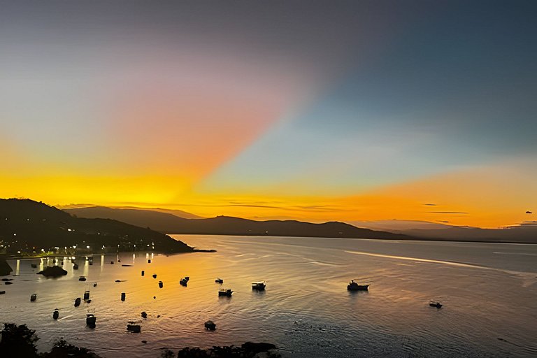 Apto lindo na Praia de Palmas! - CW11J