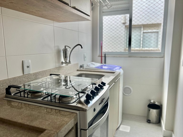 Lindo! Apto com piscina na praia de Palmas - CI02J