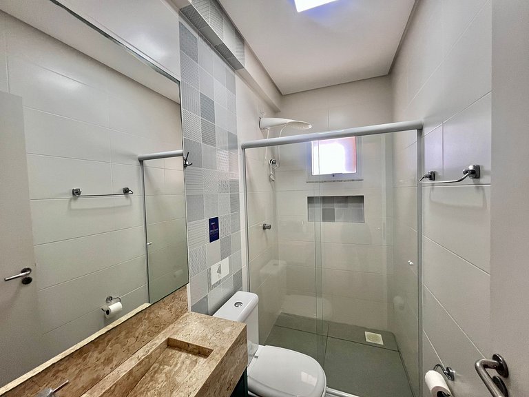 Lindo! Apto com piscina na praia de Palmas - CI02J