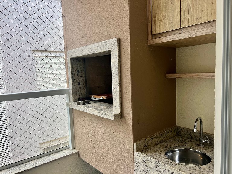 Lindo! Apto com piscina na praia de Palmas - CI02J