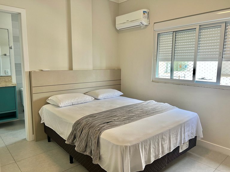 Lindo! Apto com piscina na praia de Palmas - CI02J