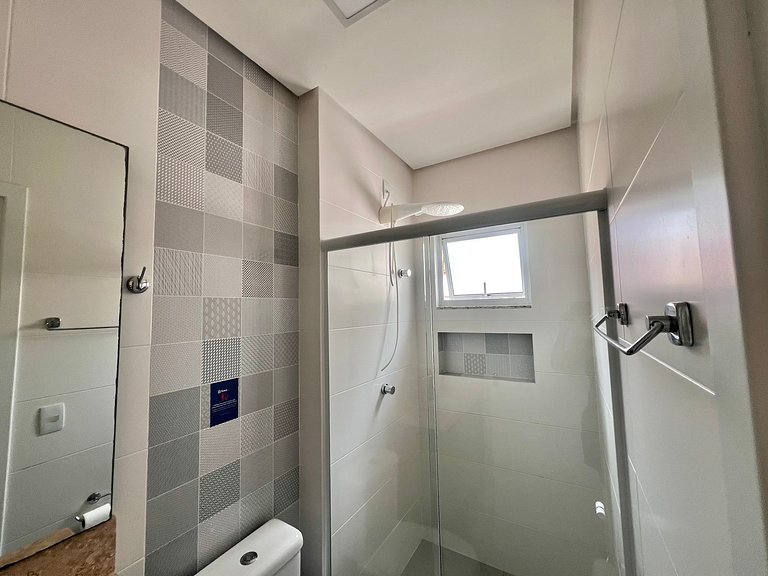 Lindo! Apto com piscina na praia de Palmas - CI02J