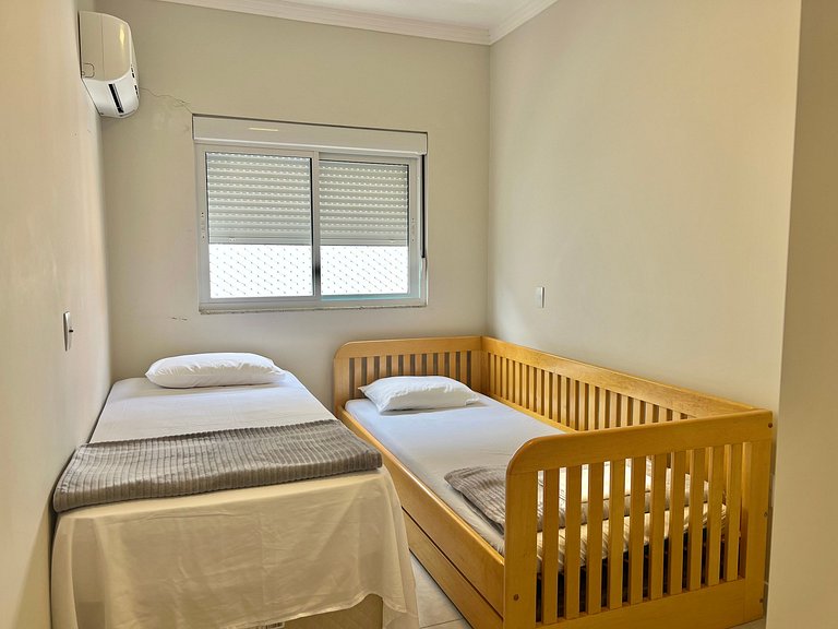 Lindo! Apto com piscina na praia de Palmas - CI02J