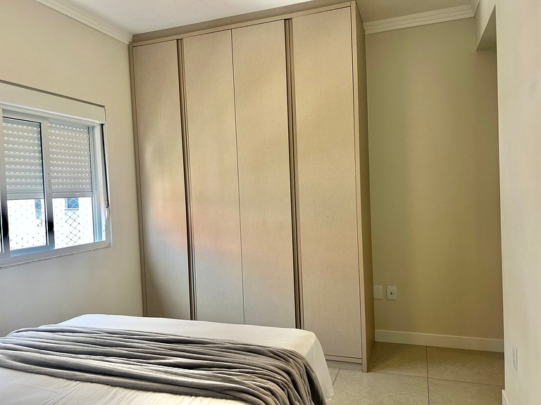 Lindo! Apto com piscina na praia de Palmas - CI02J