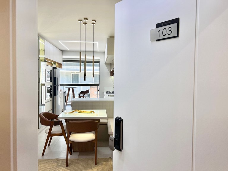 Maravilhoso! Apto na Praia Grande! CD01J