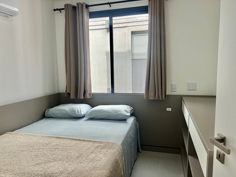 Lindo! Apto com piscina no condominio - OJ10I