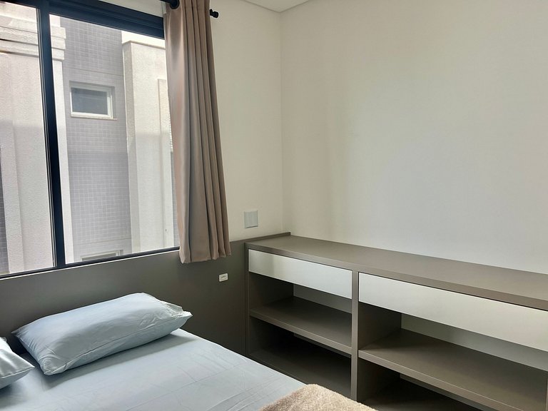 Lindo! Apto com piscina no condominio - OJ10I