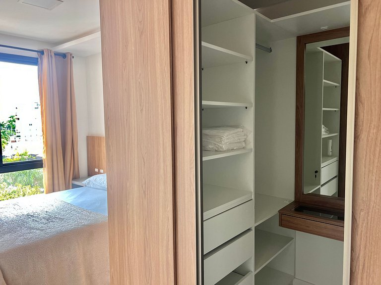 Lindo! Apto com piscina no condominio - OJ10I