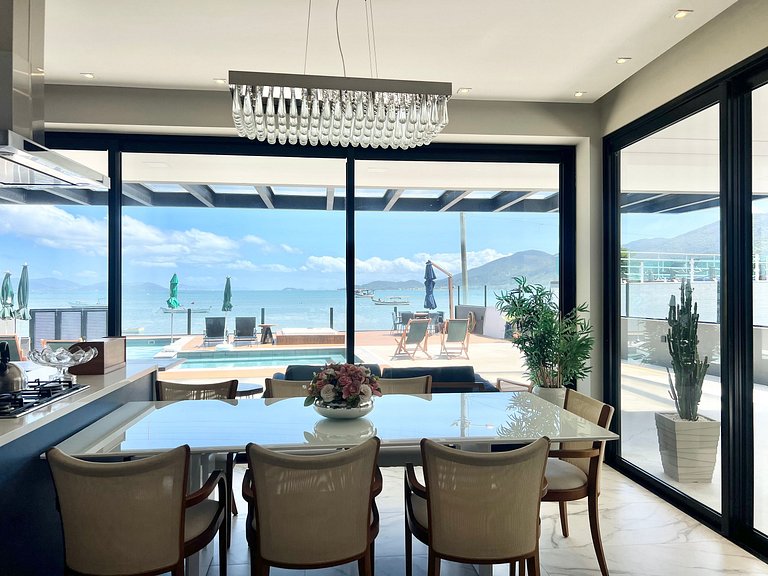 Espetacular! Alto padrão - pé na areia - CB03J