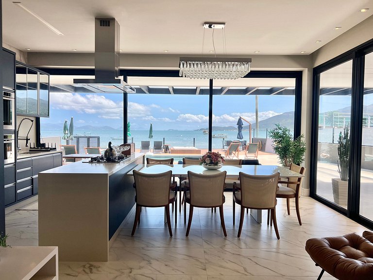 Espetacular! Alto padrão - pé na areia - CB03J