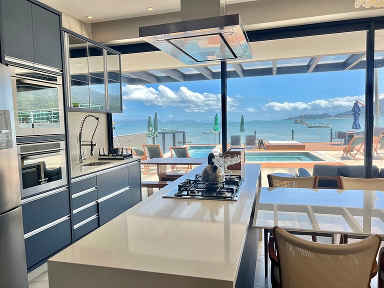 Espetacular! Alto padrão - pé na areia - CB03J