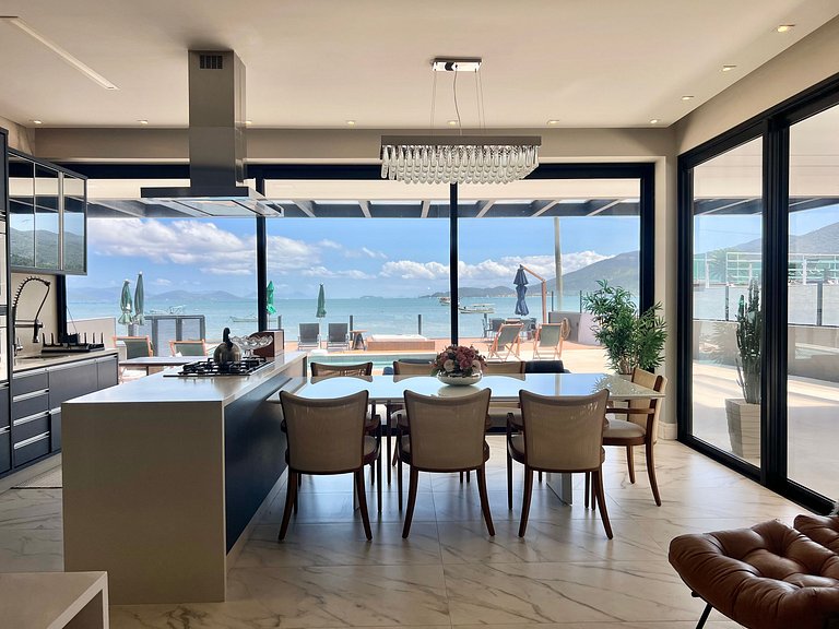 Espetacular! Alto padrão - pé na areia - CB03J