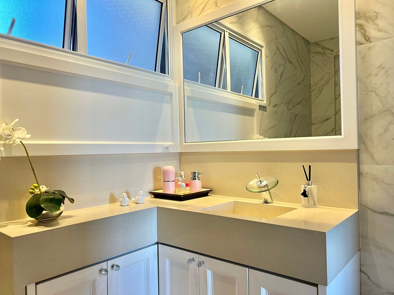 Espetacular! Alto padrão - pé na areia - CB03J