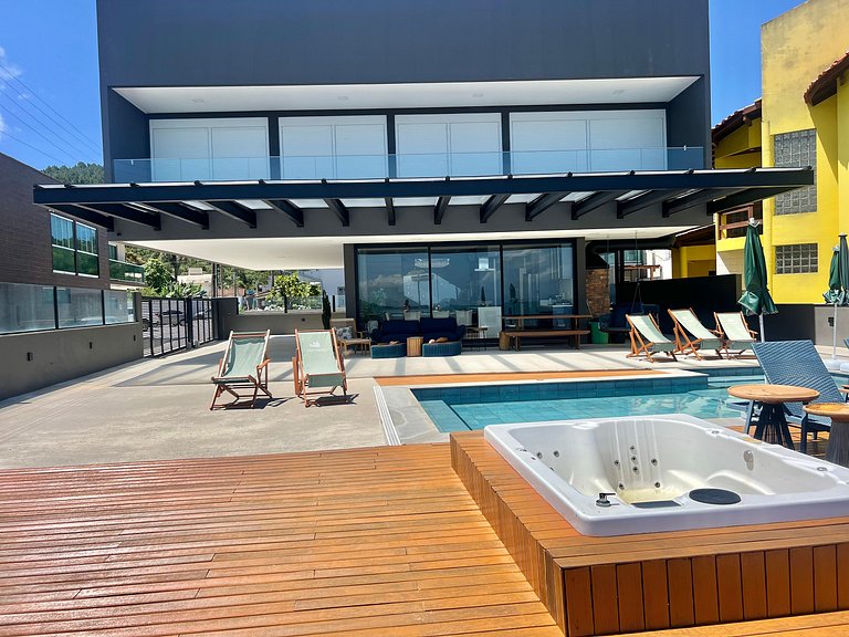 Espetacular! Alto padrão - pé na areia - CB03J