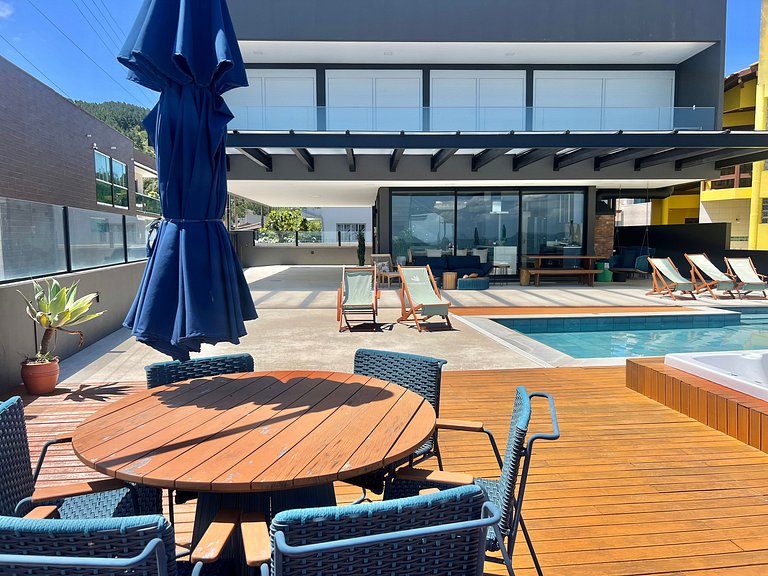 Espetacular! Alto padrão - pé na areia - CB03J