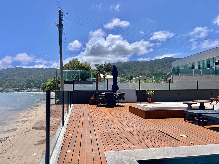 Espetacular! Alto padrão - pé na areia - CB03J