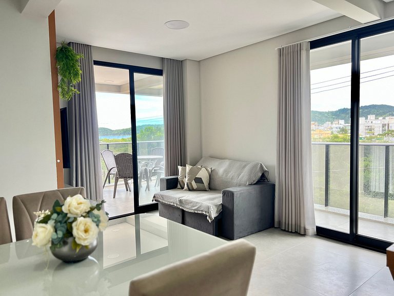 Lindo! Apto com piscina na Praia de Palmas. DK02J