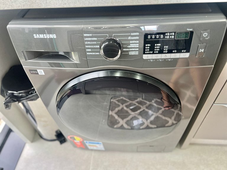 Lindo! Apto com piscina na Praia de Palmas. DK02J