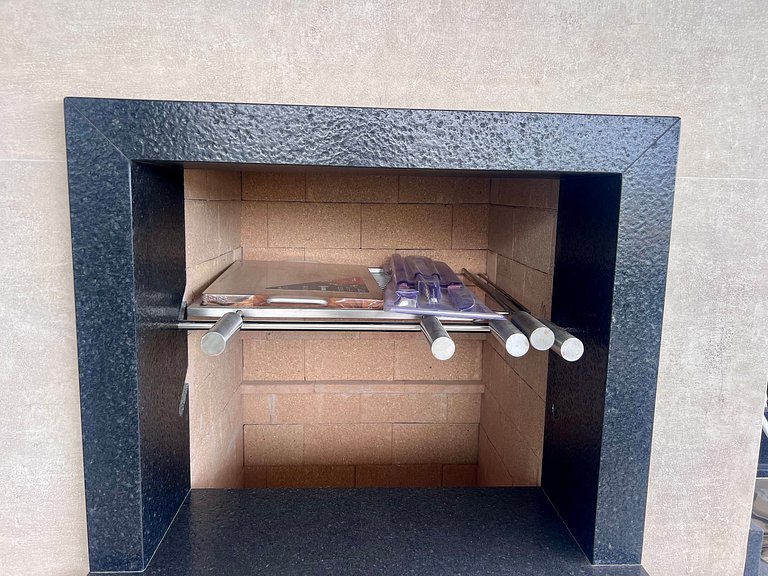 Lindo! Apto com piscina na Praia de Palmas. DK02J