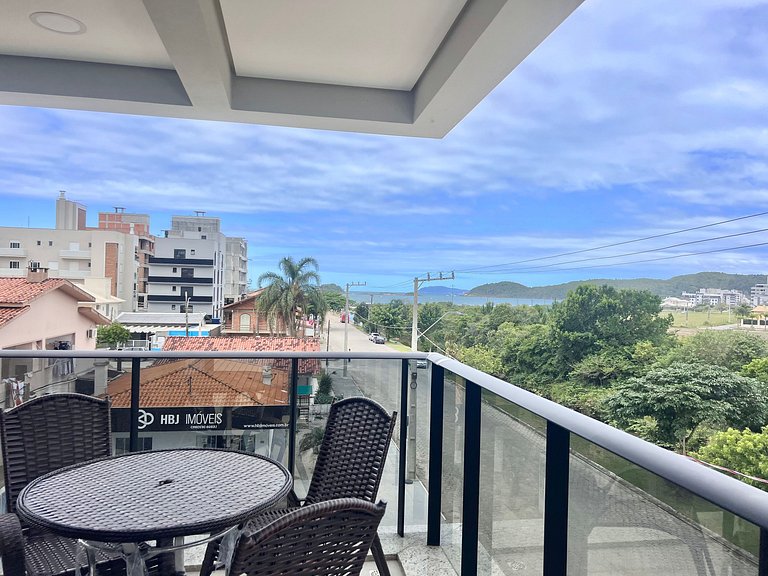 Lindo! Apto com piscina na Praia de Palmas. DK02J