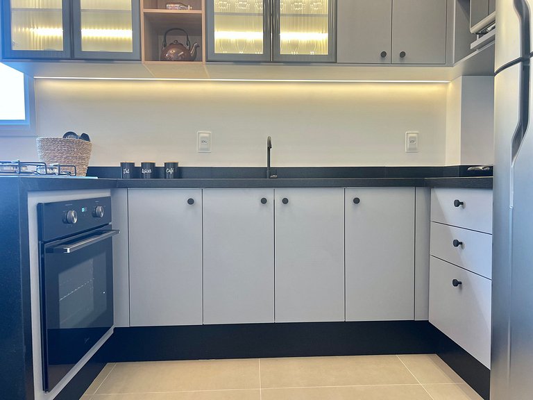 Lindo! Apartamento na Praia de Palmas - DE03J