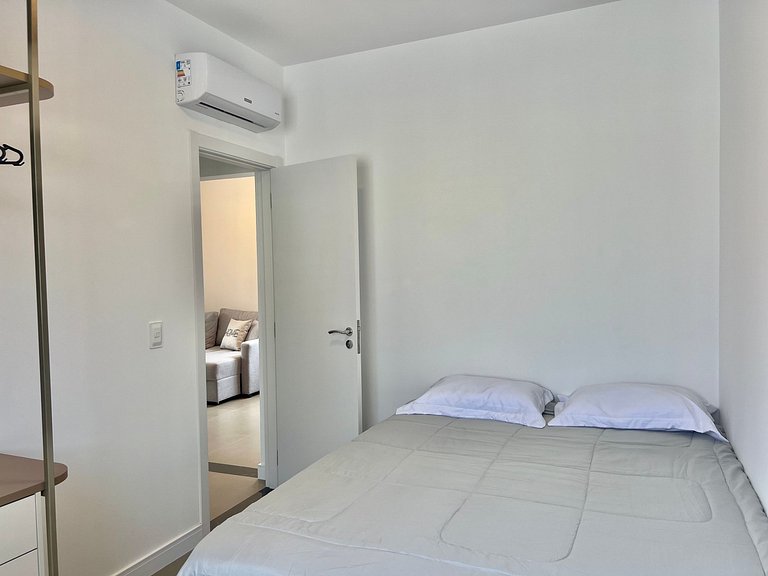 Lindo! Apartamento na Praia de Palmas - DE03J