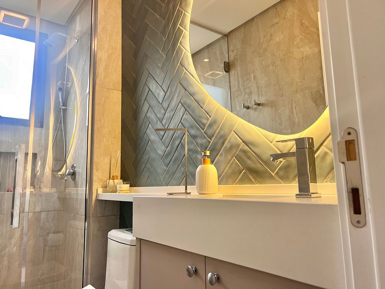 Perfeito! Apto na Praia de Palmas! - DR01J