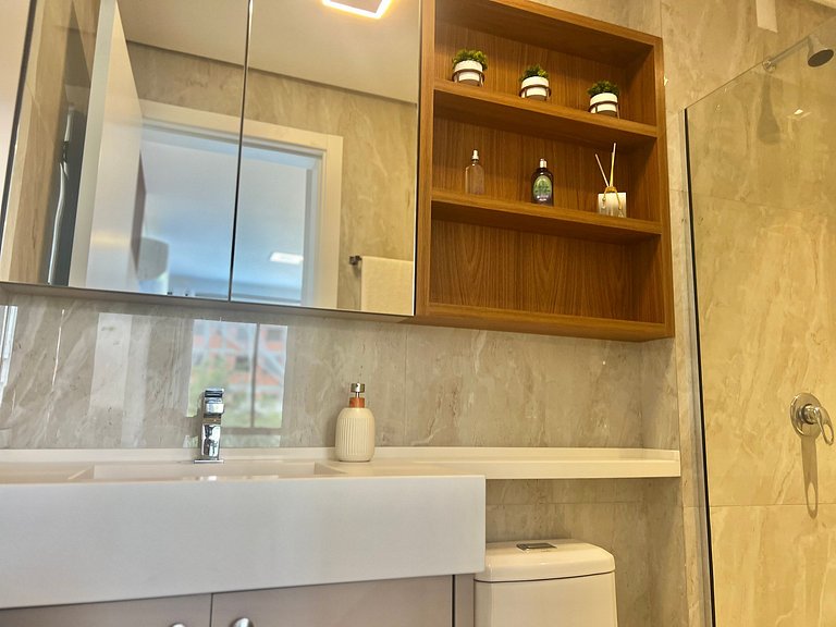 Perfeito! Apto na Praia de Palmas! - DR01J