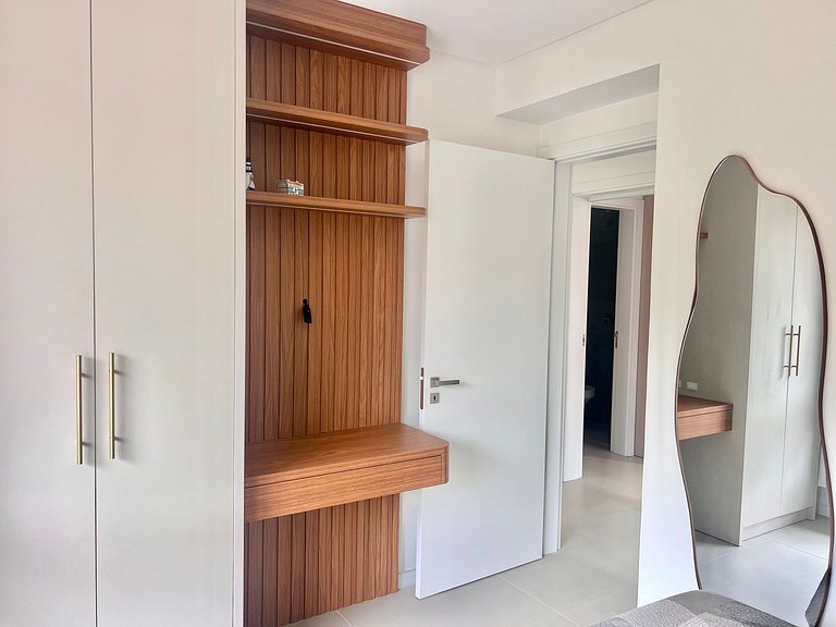 Perfeito! Apto na Praia de Palmas! - DR01J