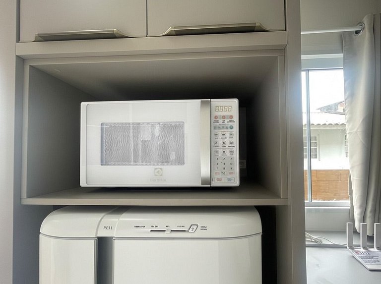 Aconchegante! Studio na Fazenda da Armação! DE02J