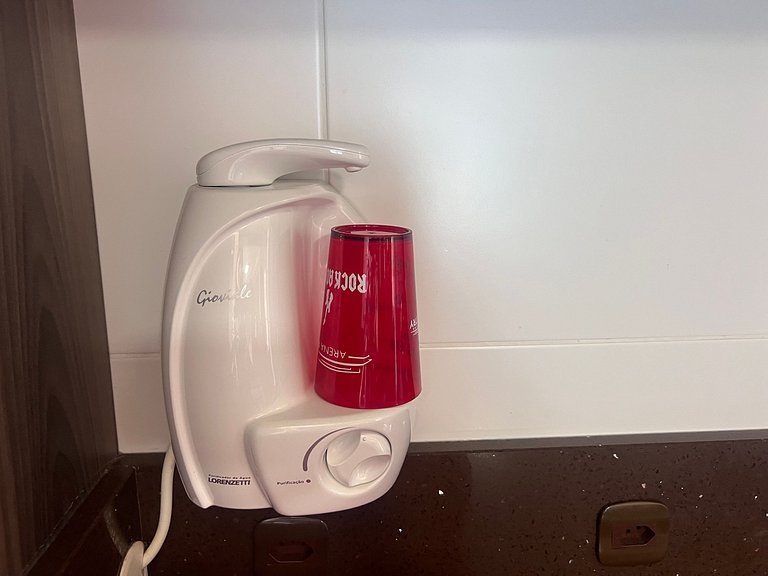 Aconchegante! Apto na Praia de Palmas. DR02J